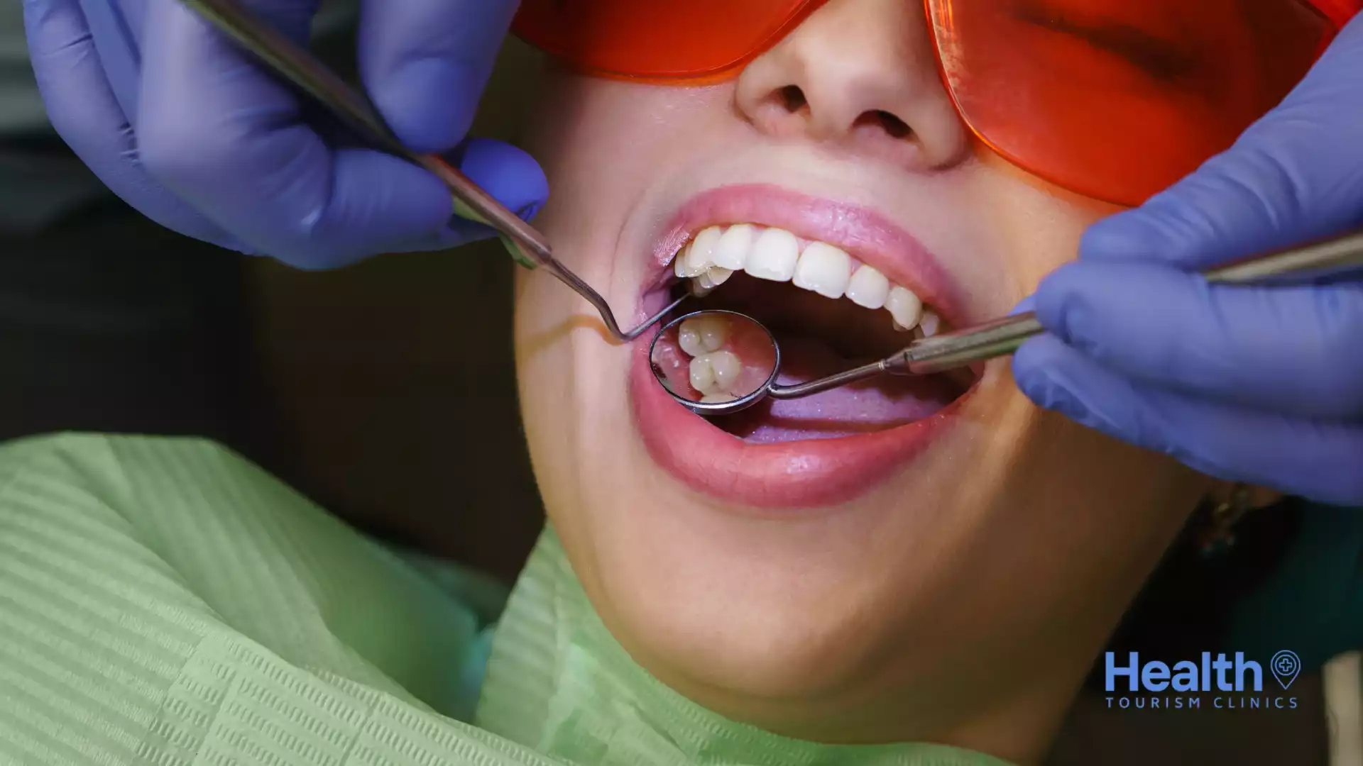 Diş İmplantı Yaptırmanın Yaşı Nedir? – Önemli Detaylar